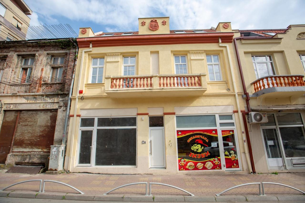 Charming Apartment In Shtip'S Downtown Stip Luaran gambar