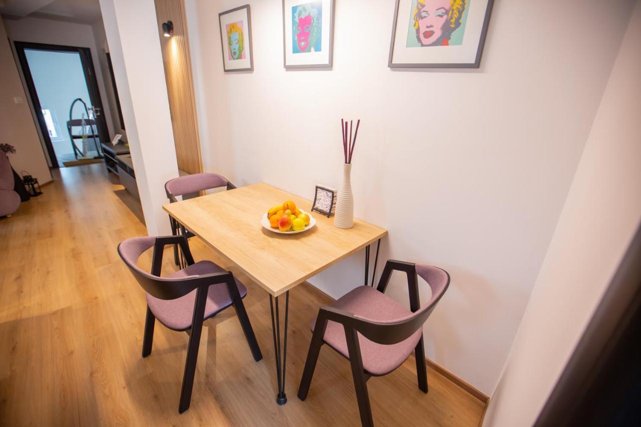 Charming Apartment In Shtip'S Downtown Stip Luaran gambar